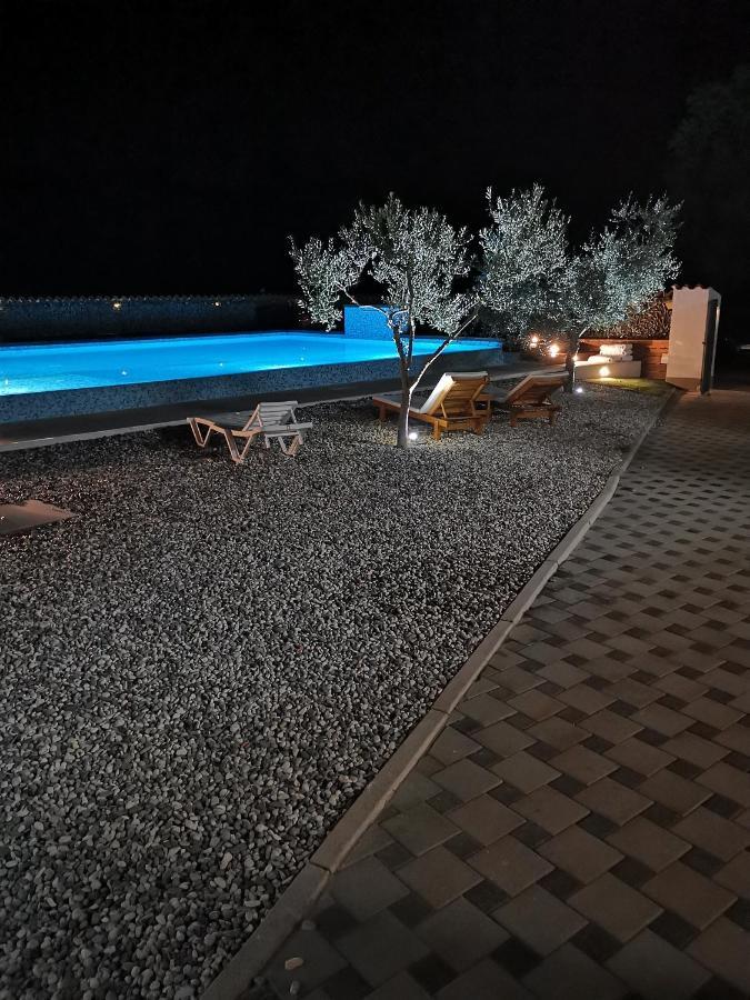 Jacuzi Cottage In The Olive Grove Pula Exteriér fotografie